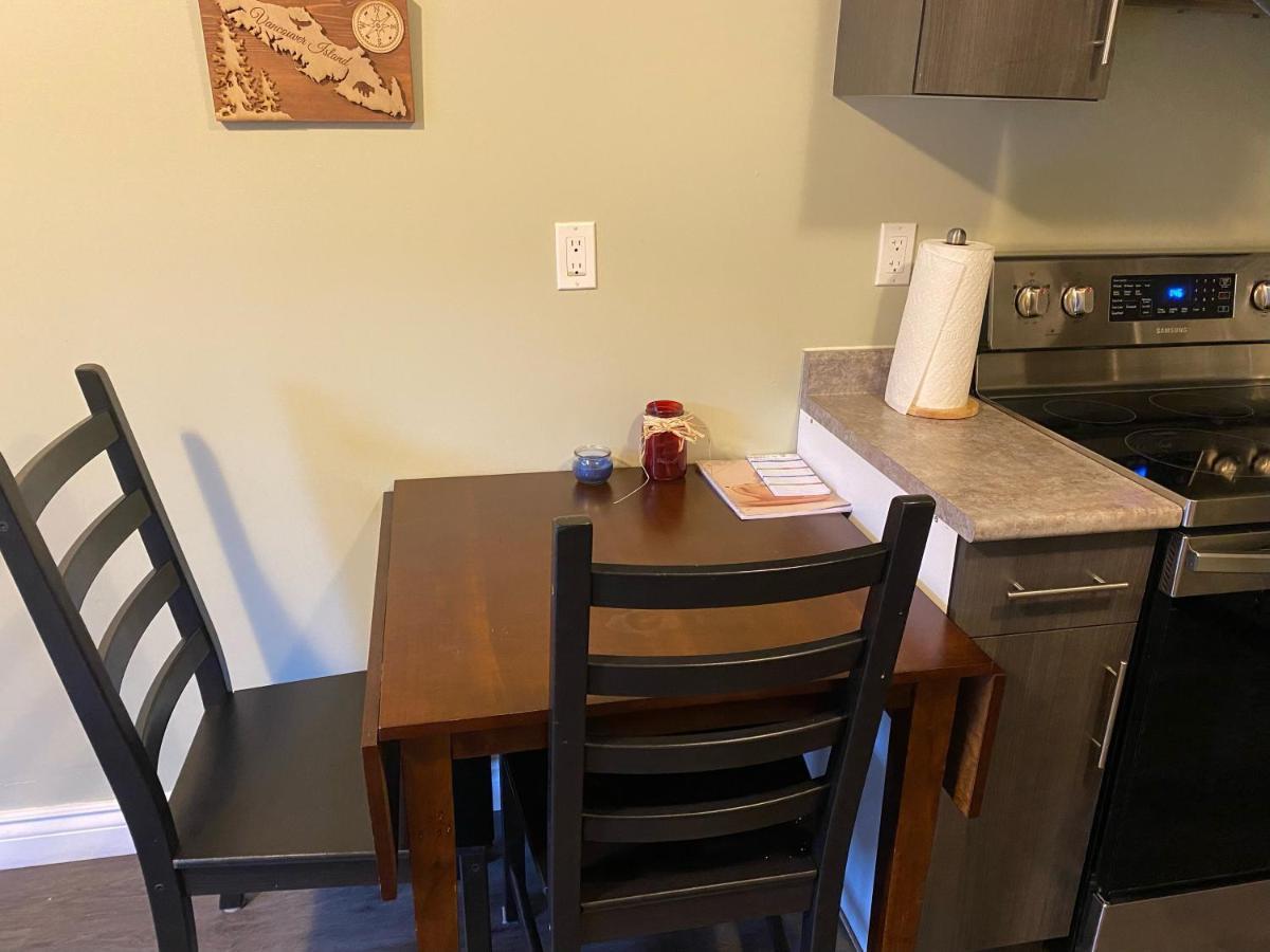 1 Bedroom Suite In Langford. Victoria Zewnętrze zdjęcie